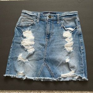 Hollister blue denim distressed skirt size 0 waist size 24
